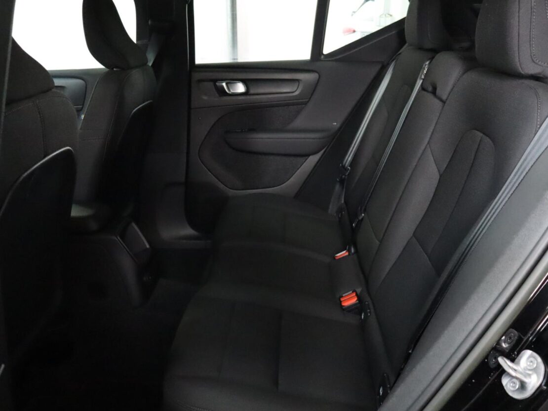 Volvo XC40 1.5 T4 Essential PG HYBRID 9