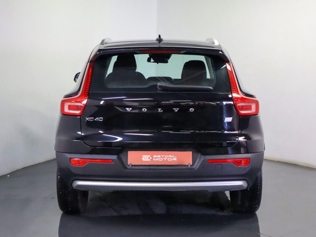 Volvo XC40 1.5 T4 Essential PG HYBRID 4