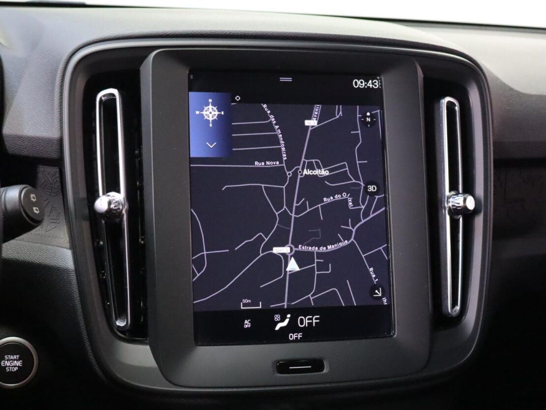 Volvo XC40 1.5 T3  Momentum 14