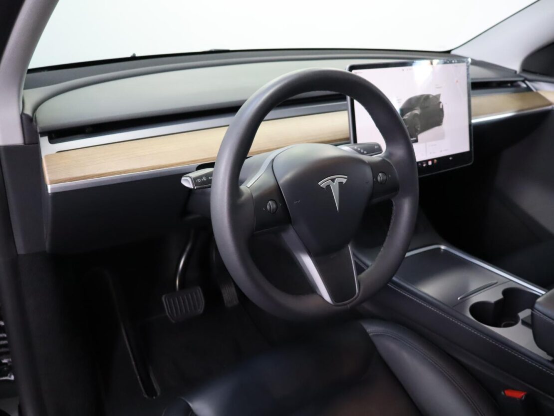 Tesla Model Y Tração Traseira 8
