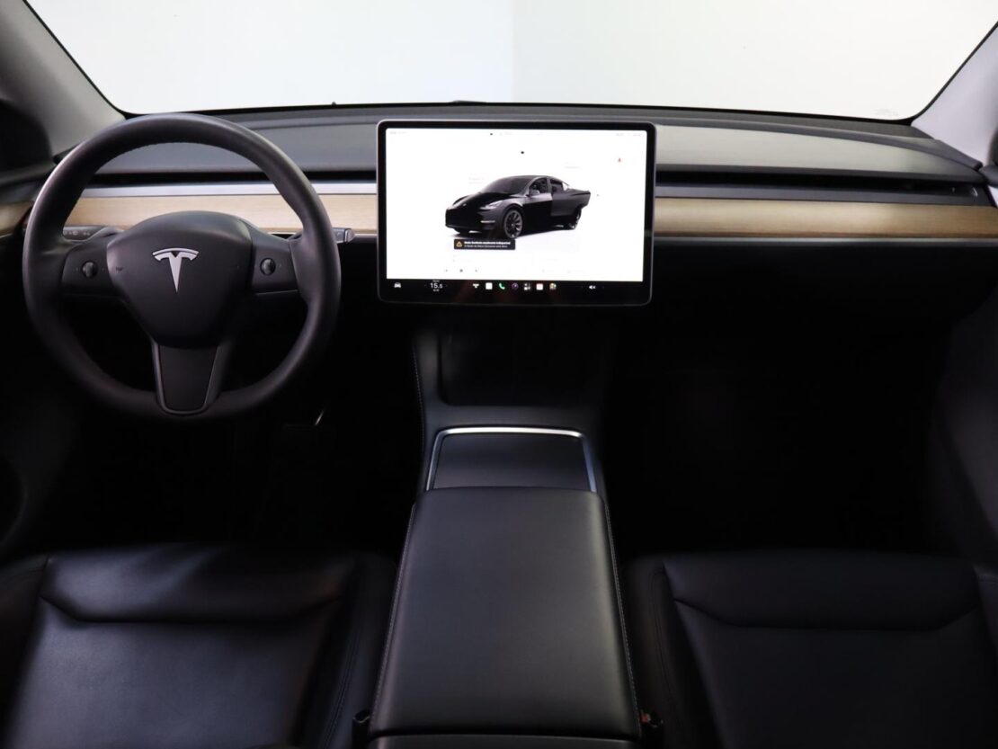Tesla Model Y Tração Traseira 13