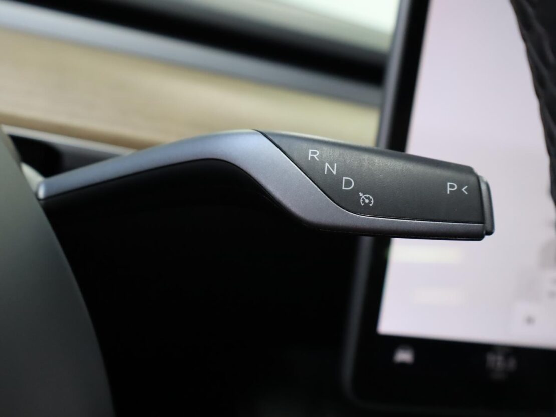 Tesla Model Y Tração Traseira 15