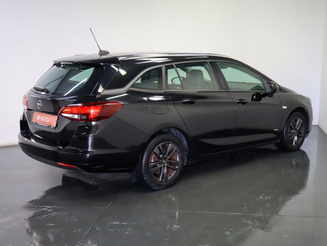 Opel Astra 1.5 Turbo  Design & Tech ST 3