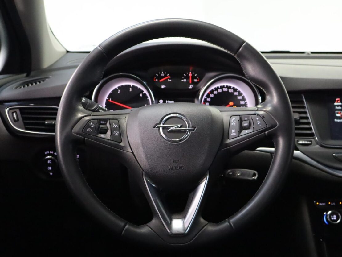 Opel Astra 1.5 Turbo  Design & Tech ST 9