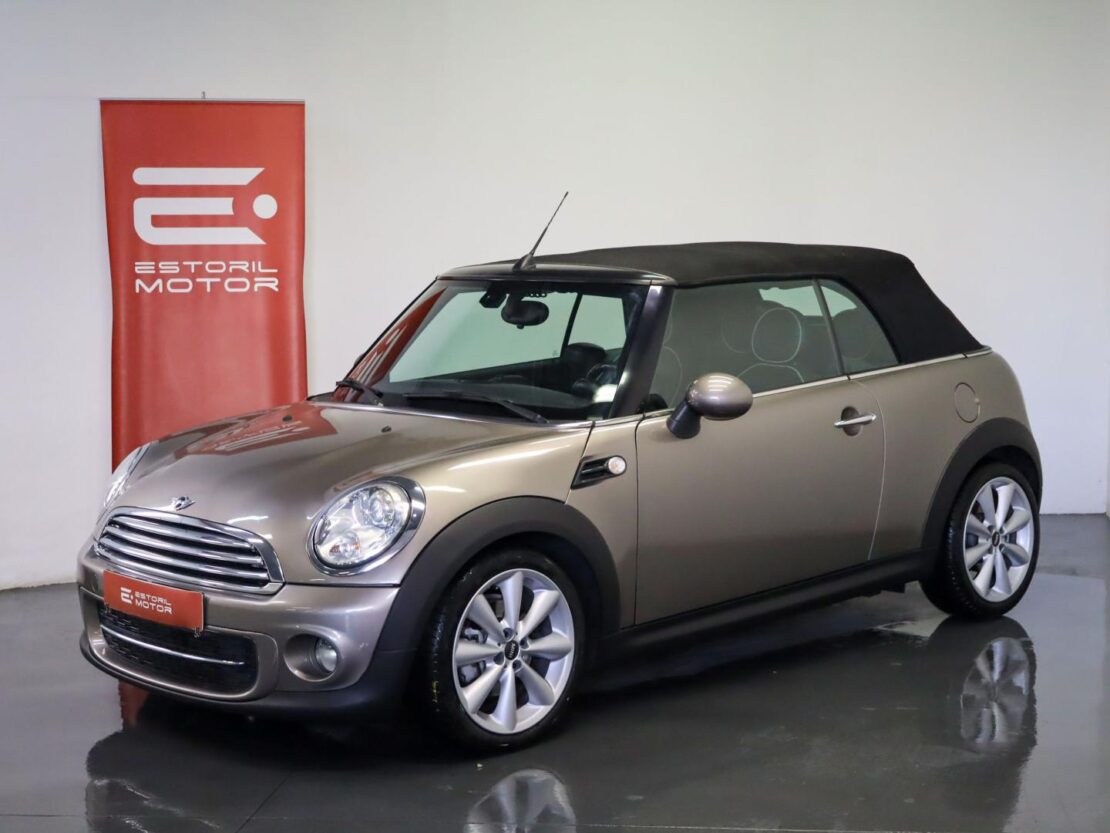 Mini Mini Cooper D Cabrio Auto 2