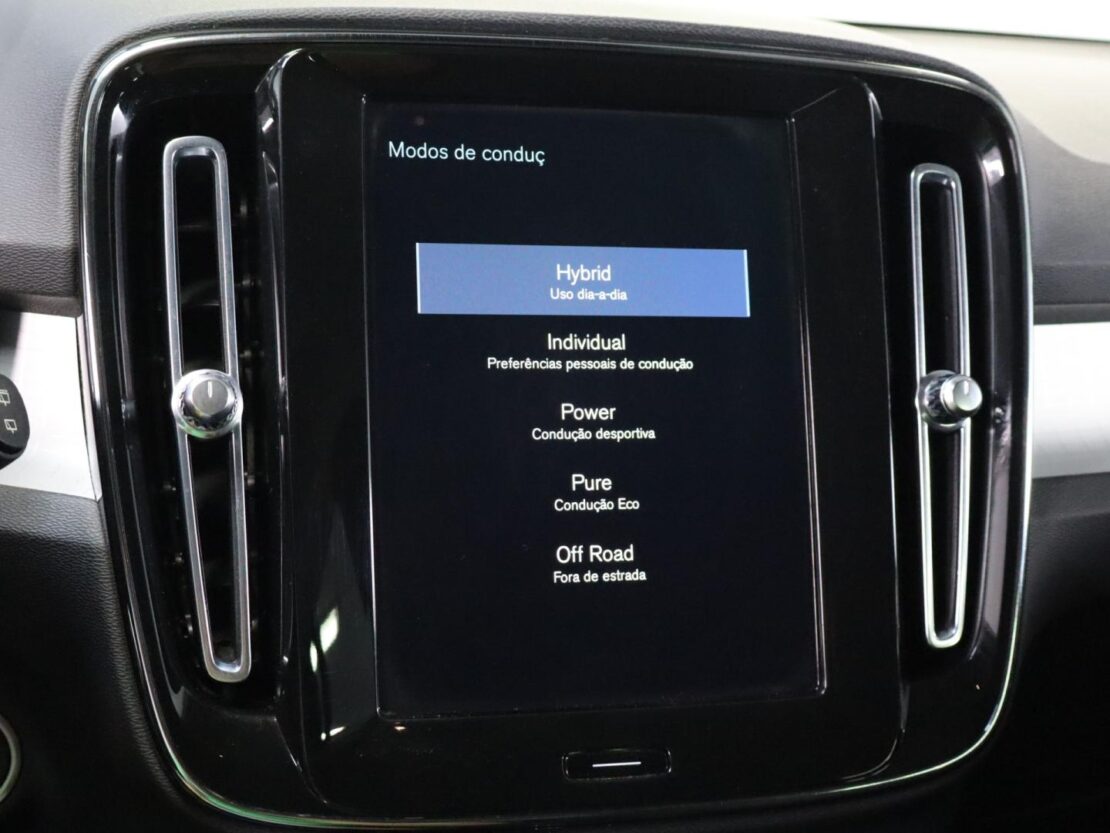 Volvo XC40 1.5 T4 PHEV Inscription 19