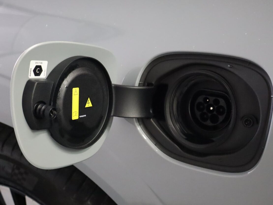 Volvo XC60 2.0 T6 PHEV Core AWD 7