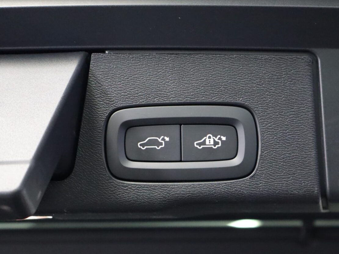 Volvo XC60 2.0 T6 PHEV Core AWD 24