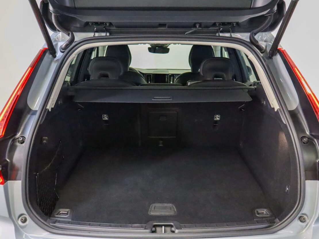 Volvo XC60 2.0 T6 PHEV Core AWD 25