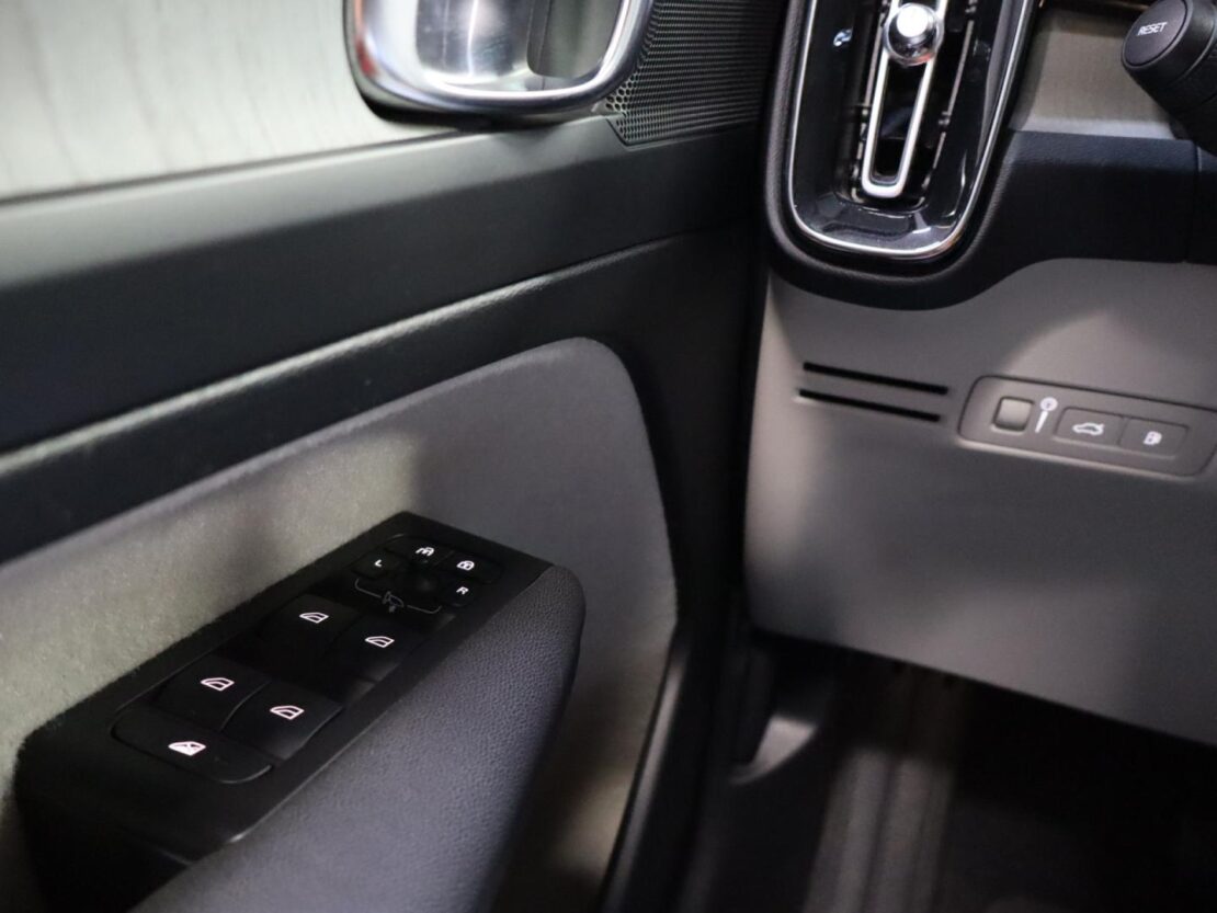 Volvo XC40 T5  Plug-in Hybrid Inscription 13
