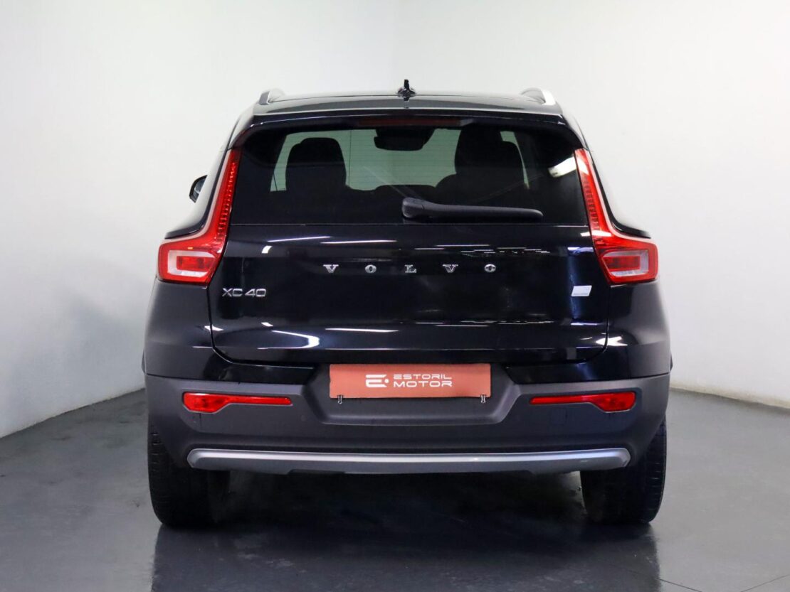 Volvo XC40 T5  Plug-in Hybrid Inscription 4