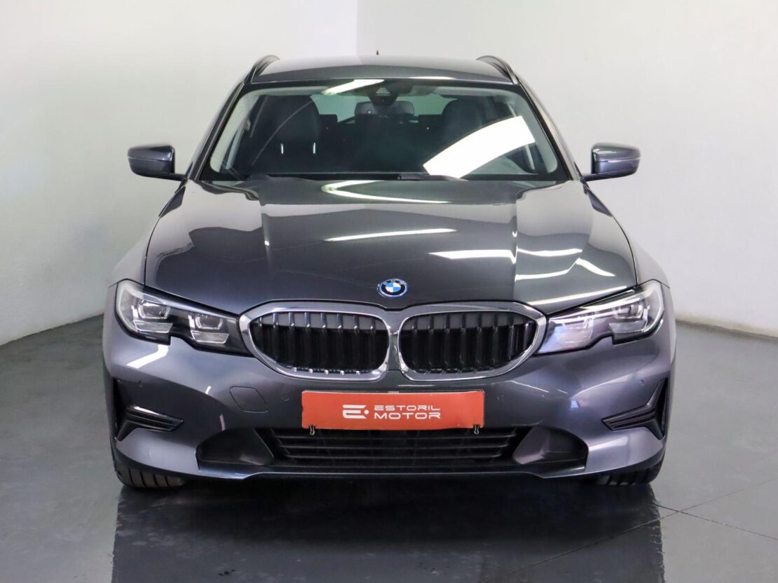 BMW Serie 3 330e Auto Corporate Edition 2