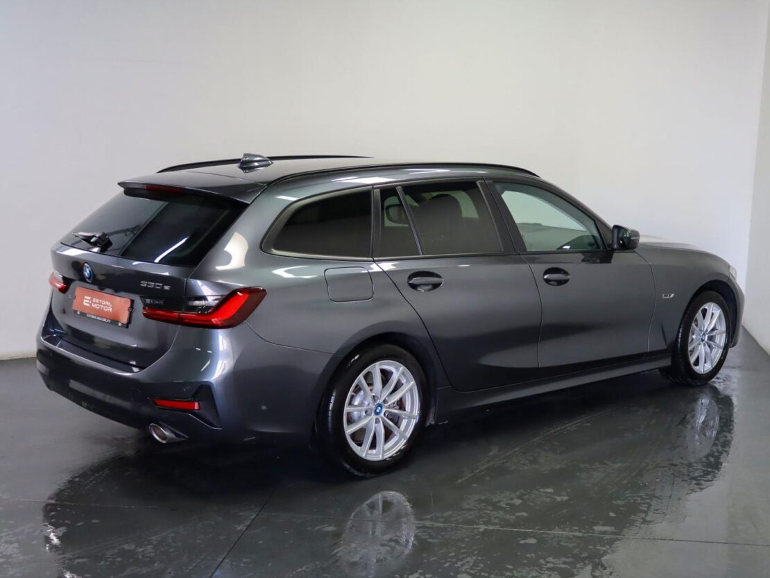 BMW Serie 3 330e Auto Corporate Edition 3