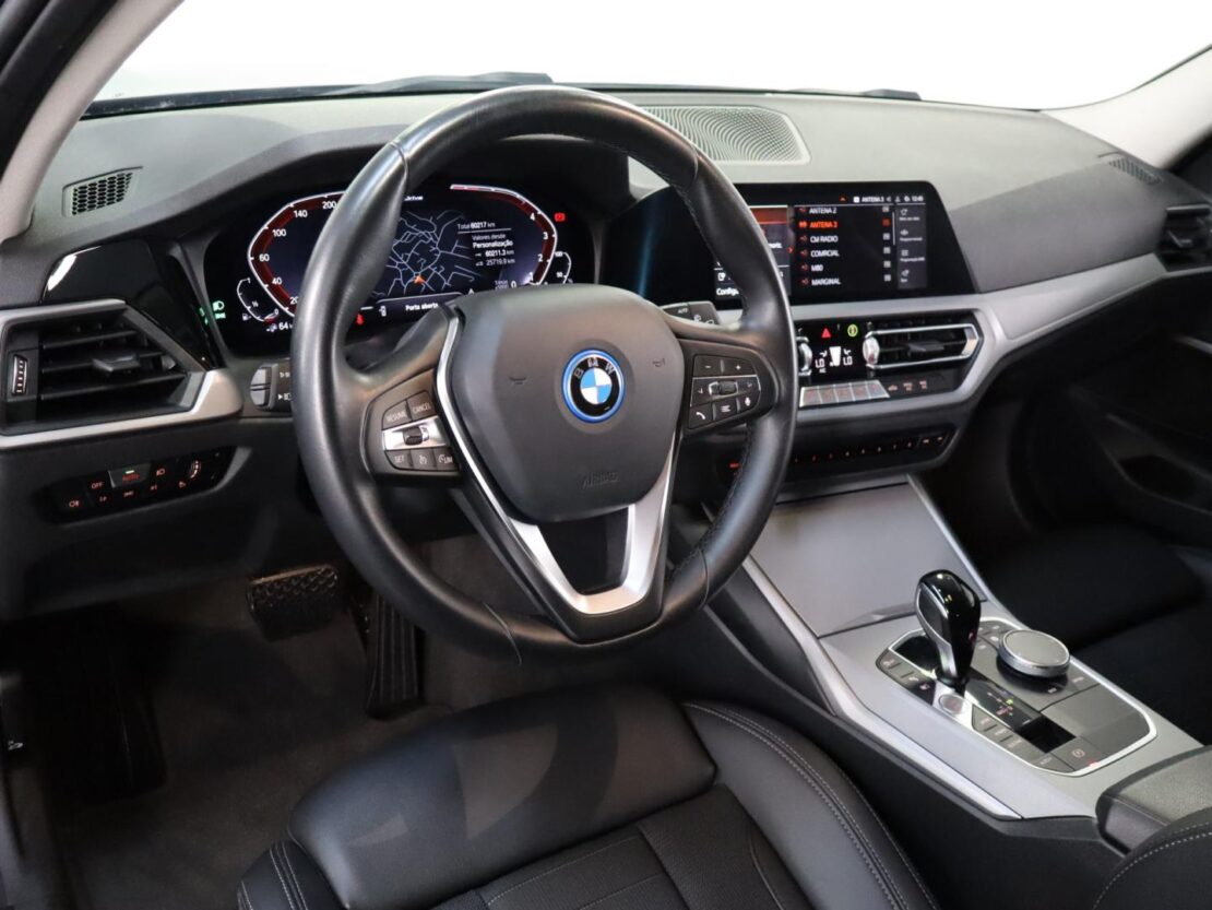 BMW Serie 3 330e Auto Corporate Edition 9