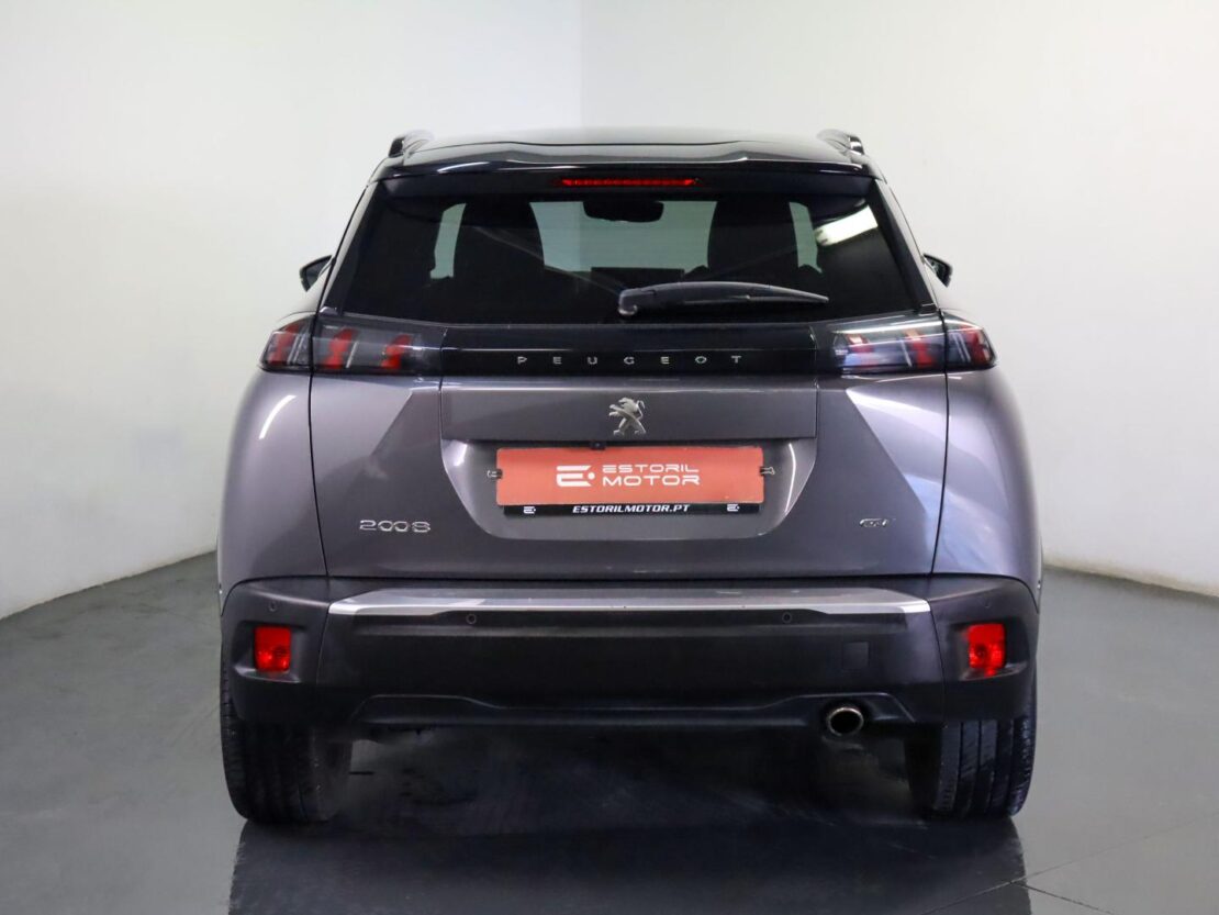 Peugeot 2008 1.5 BlueHDi GT EAT8 4