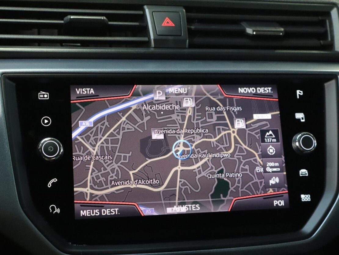 SEAT Arona 1.0 TSI STYLE DSG 13