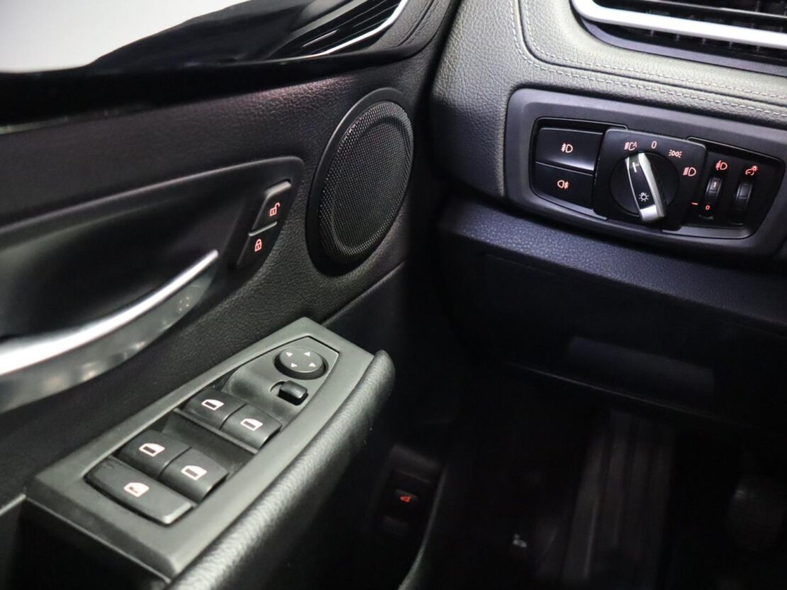 BMW Serie 2 Gran Tourer 216d Auto Line sport 20