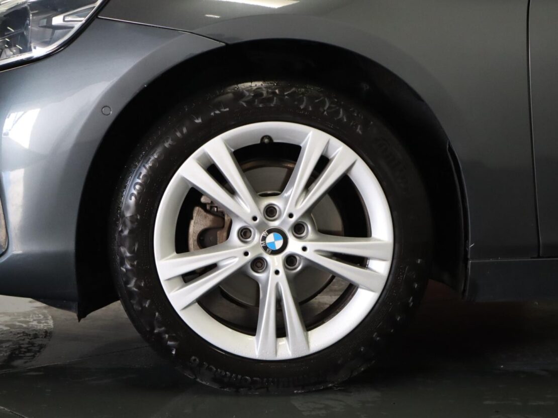 BMW Serie 2 Gran Tourer 216d Auto Line sport 5