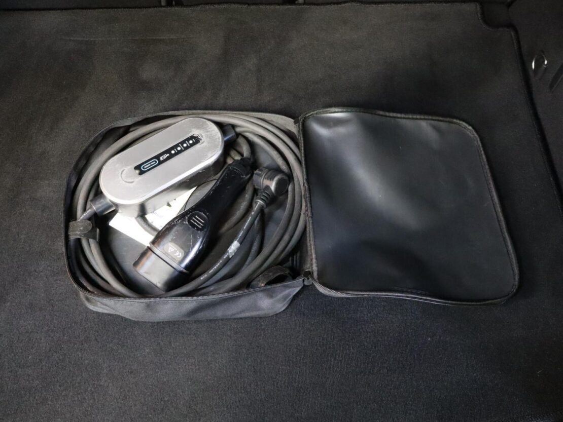 Mercedes Benz EQA Mercedes-Benz EQA 300 4Matic AMG Line 6
