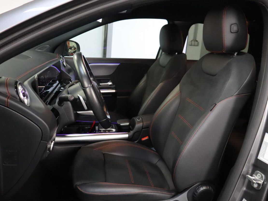 Mercedes Benz EQA Mercedes-Benz EQA 300 4Matic AMG Line 9
