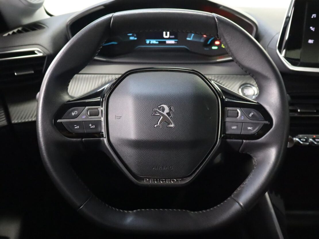 Peugeot e-208 Active Versão Eléctrica 11