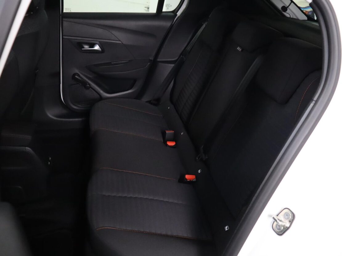 Peugeot e-208 Active Versão Eléctrica 9