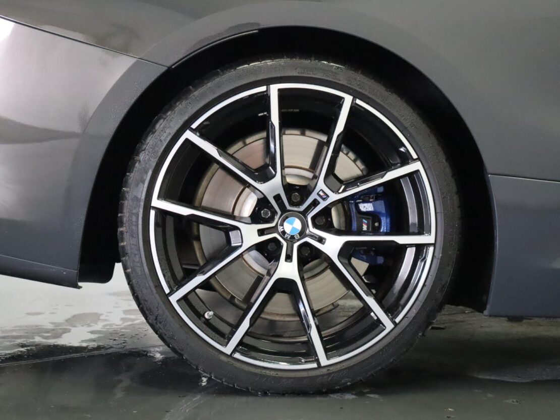 BMW Serie 8 840i Auto I Pack M 9