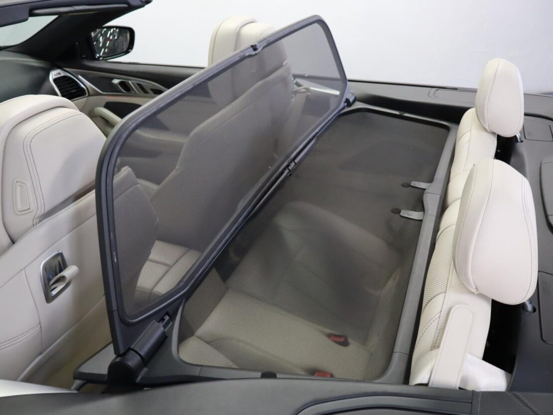 BMW Serie 8 840i Auto I Pack M 28