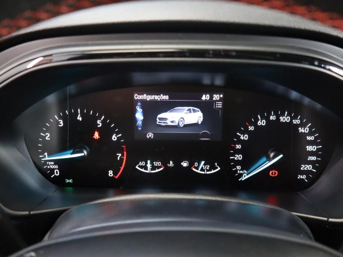 Ford Focus SW 1.0 ECOBOOST MHEV ST-LINE 12