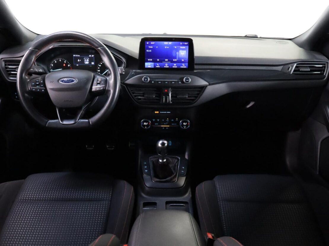 Ford Focus SW 1.0 ECOBOOST MHEV ST-LINE 9