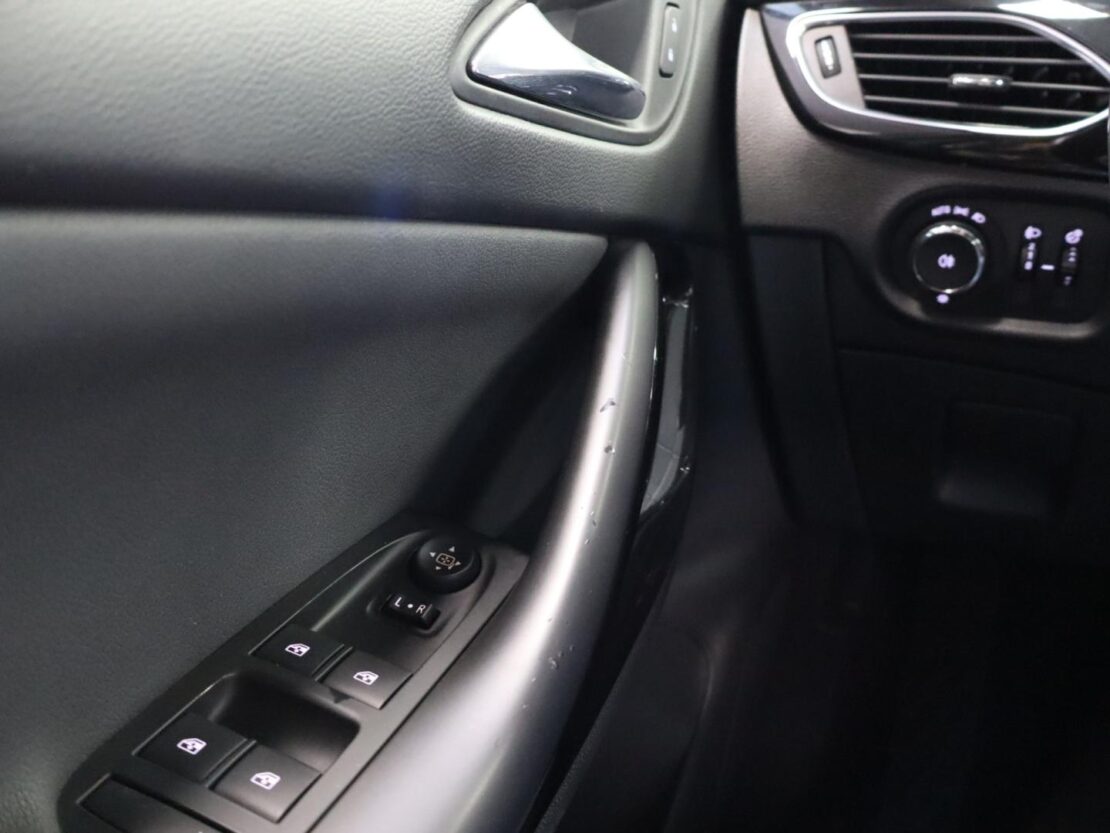 Opel Astra Sports Tourer 1.5 D Design & Tech Aut. S/S 13
