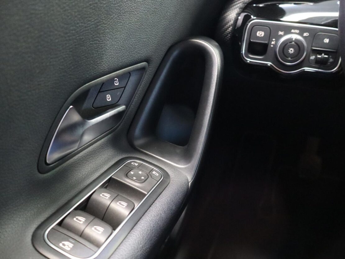 Mercedes Benz Classe A 160 d Business Solutions 11
