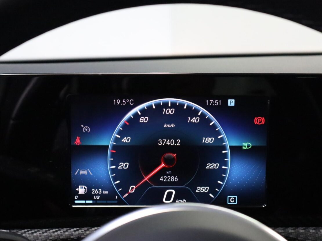 Mercedes Benz Classe A 160 d Business Solutions 12