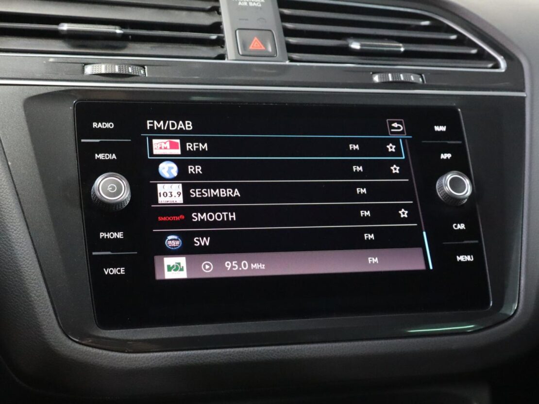 Volkswagen Tiguan 1.4 TSI eHybrid R-Line DSG 17