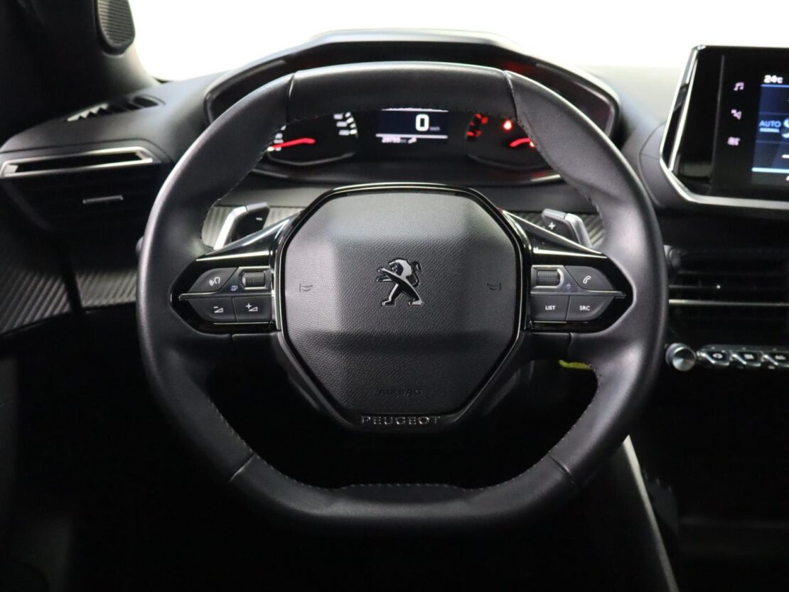 Peugeot 2008 1.5 BlueHDi  Active EAT8 10