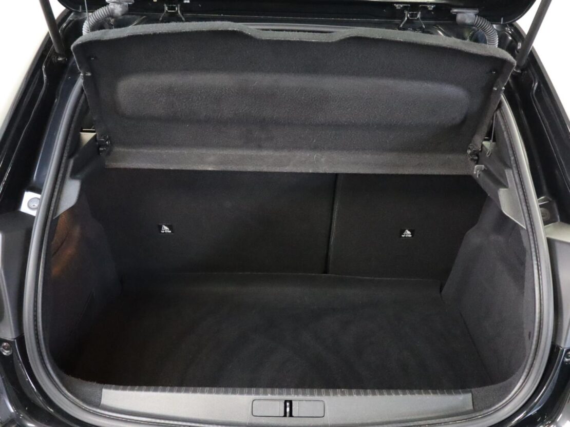 Peugeot 208 1.2 PureTech Active 18