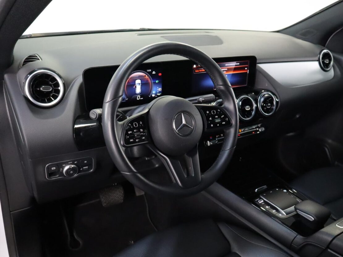 Mercedes Benz GLA 250 e STYLE 6