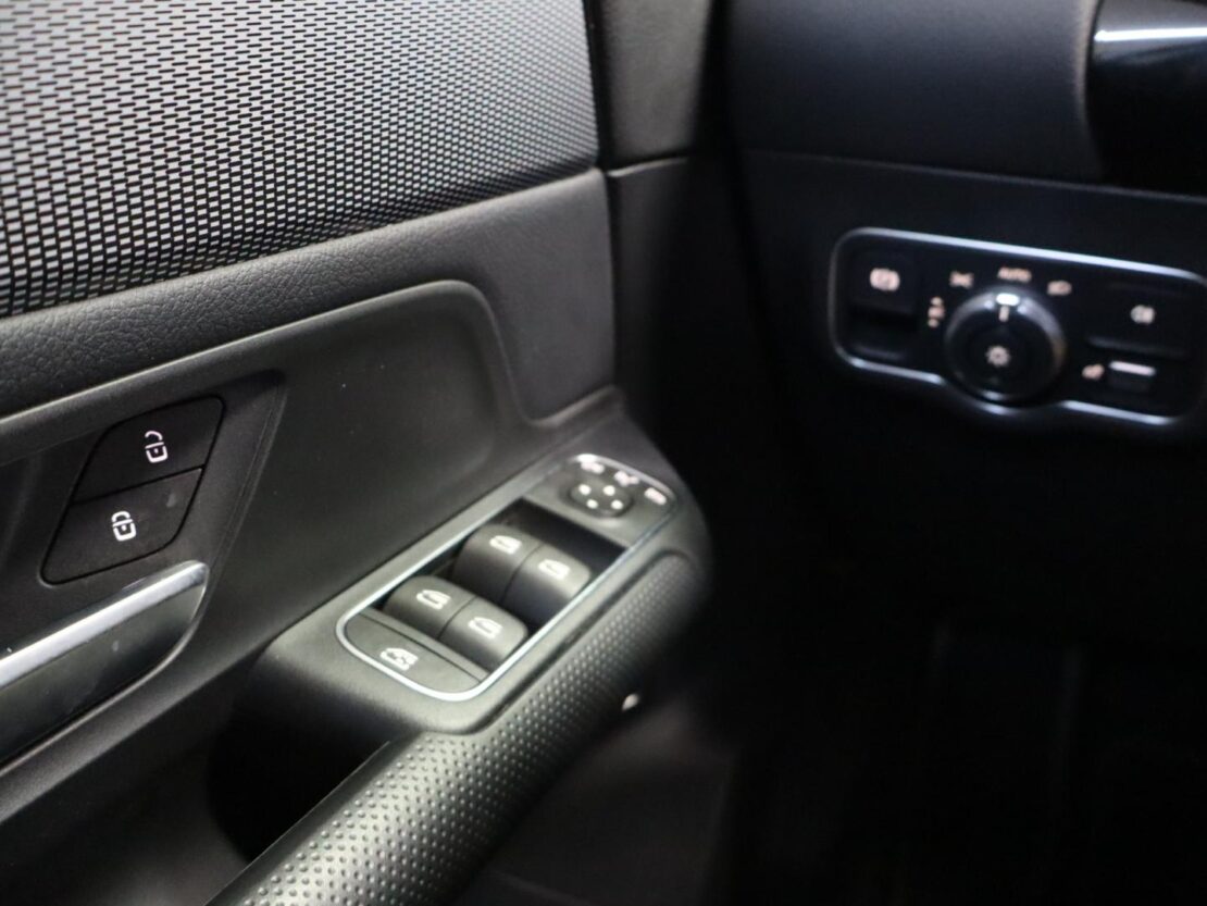 Mercedes Benz GLA 250 e STYLE 21