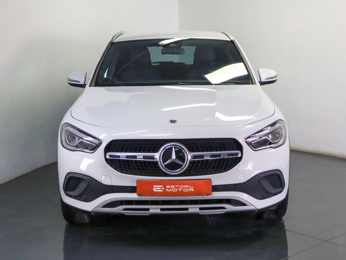 Mercedes Benz GLA 250 e STYLE 2