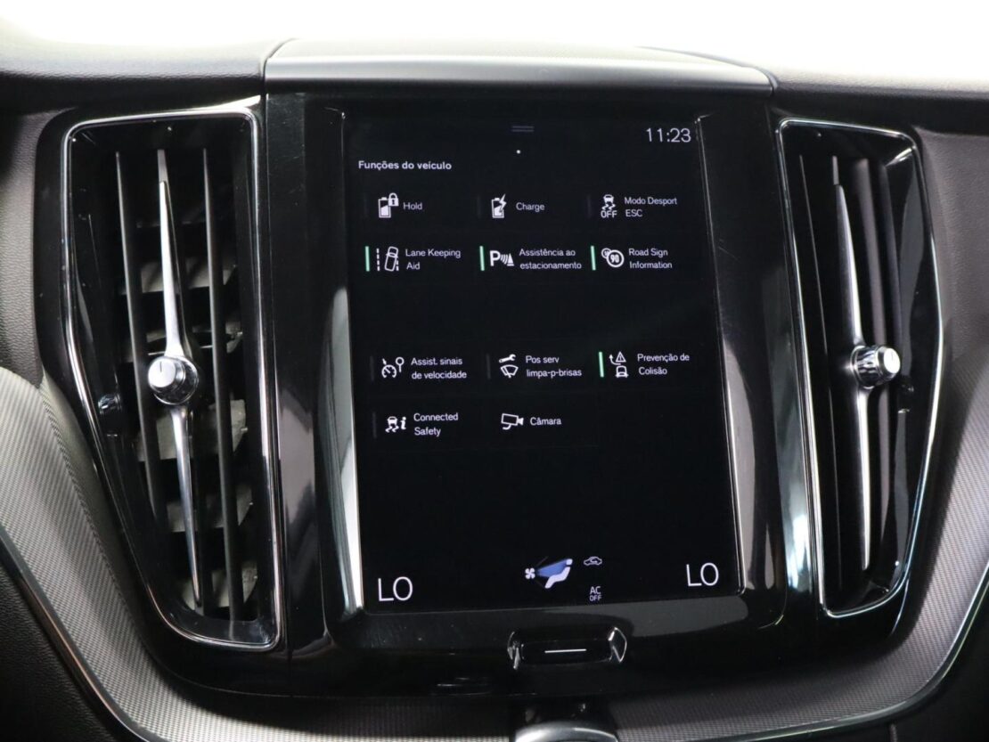 Volvo XC60 2.0 T8 Phev R-Design 16