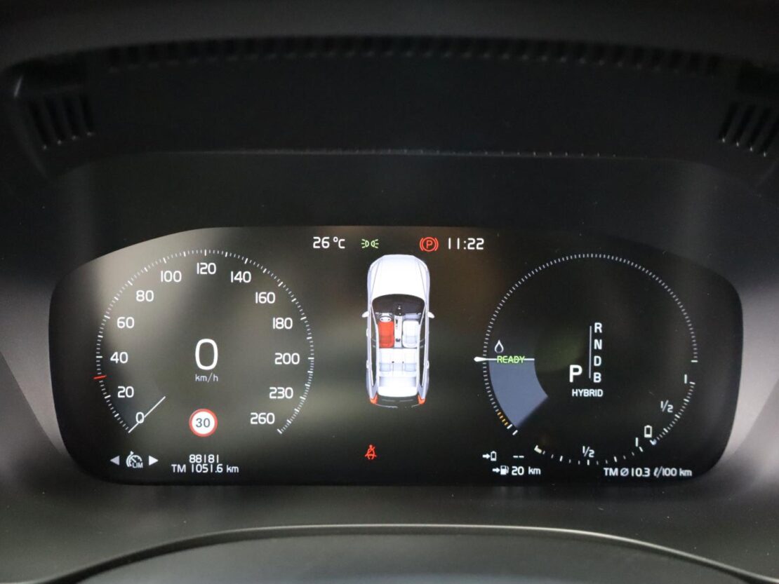 Volvo XC60 2.0 T8 Phev R-Design 12
