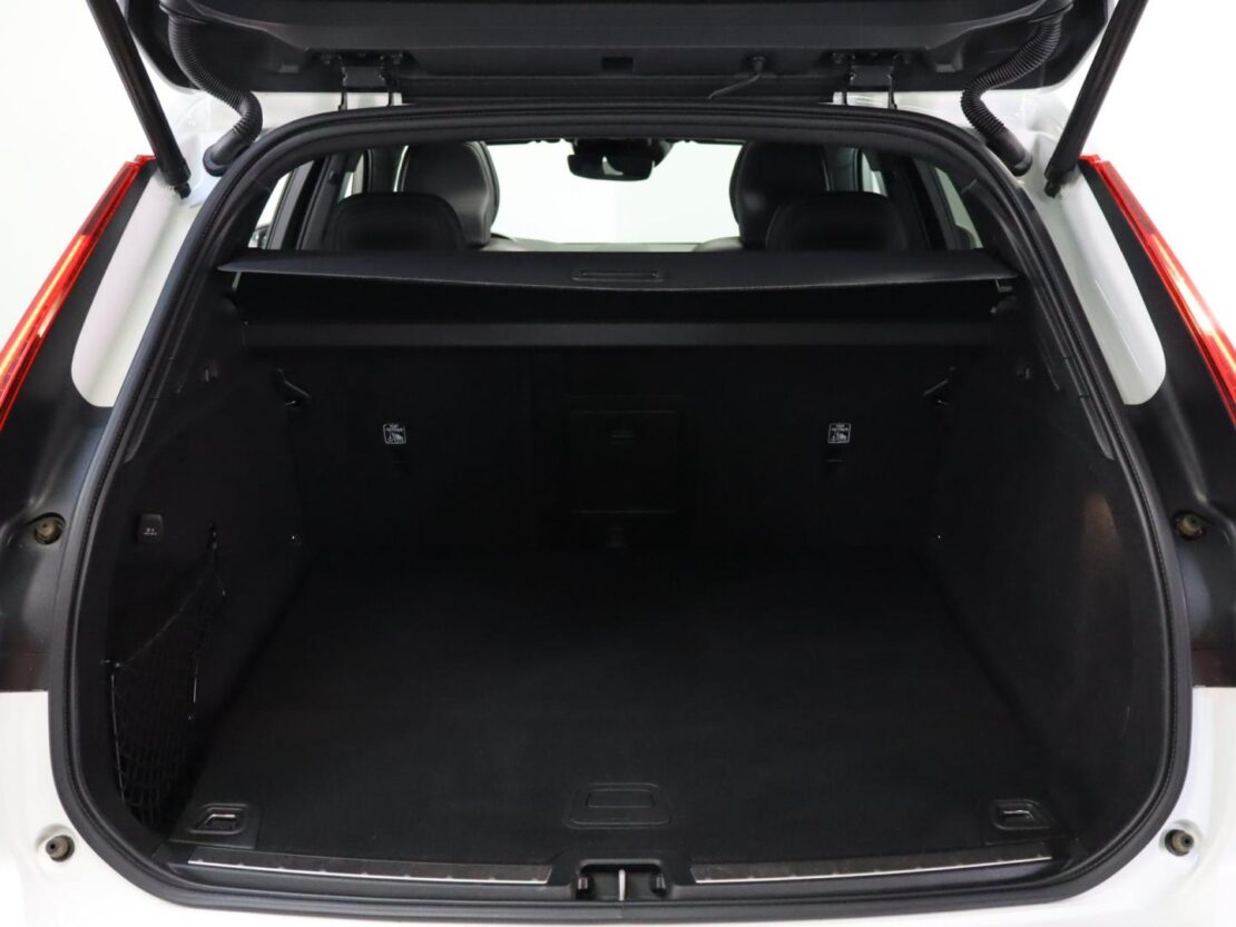 Volvo XC60 2.0 T8 Phev R-Design 22
