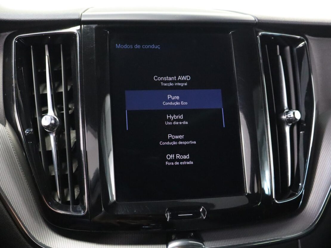Volvo XC60 2.0 T8 Phev R-Design 18