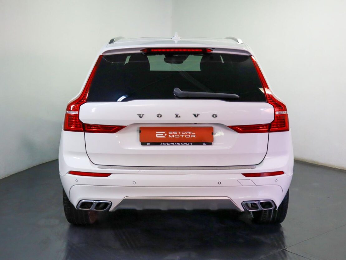 Volvo XC60 2.0 T8 Phev R-Design 4