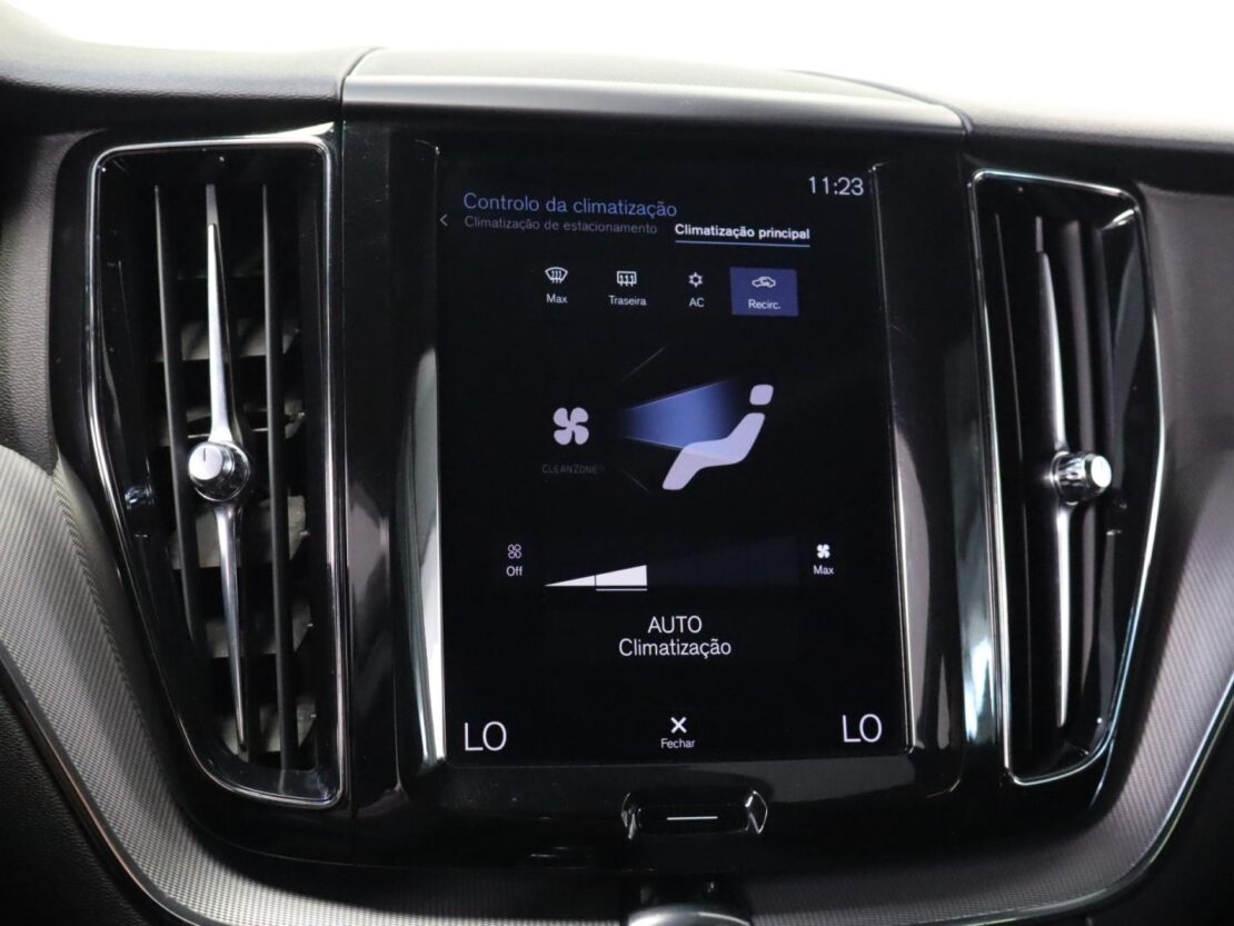 Volvo XC60 2.0 T8 Phev R-Design 14