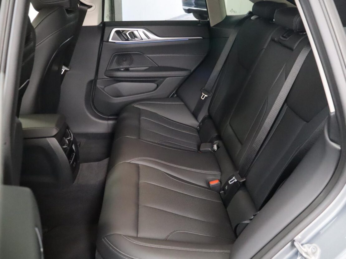 BMW i4 eDrive40 11