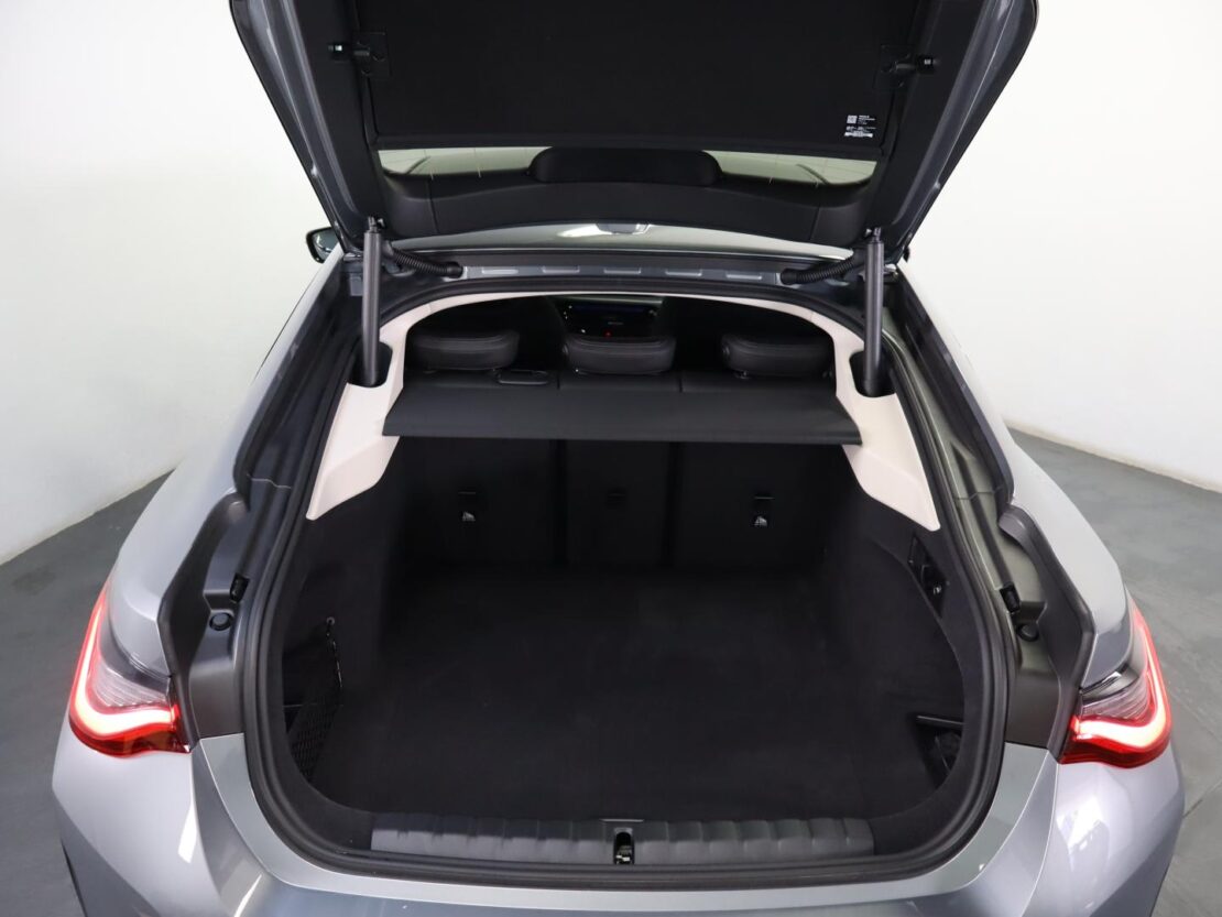 BMW i4 eDrive40 26