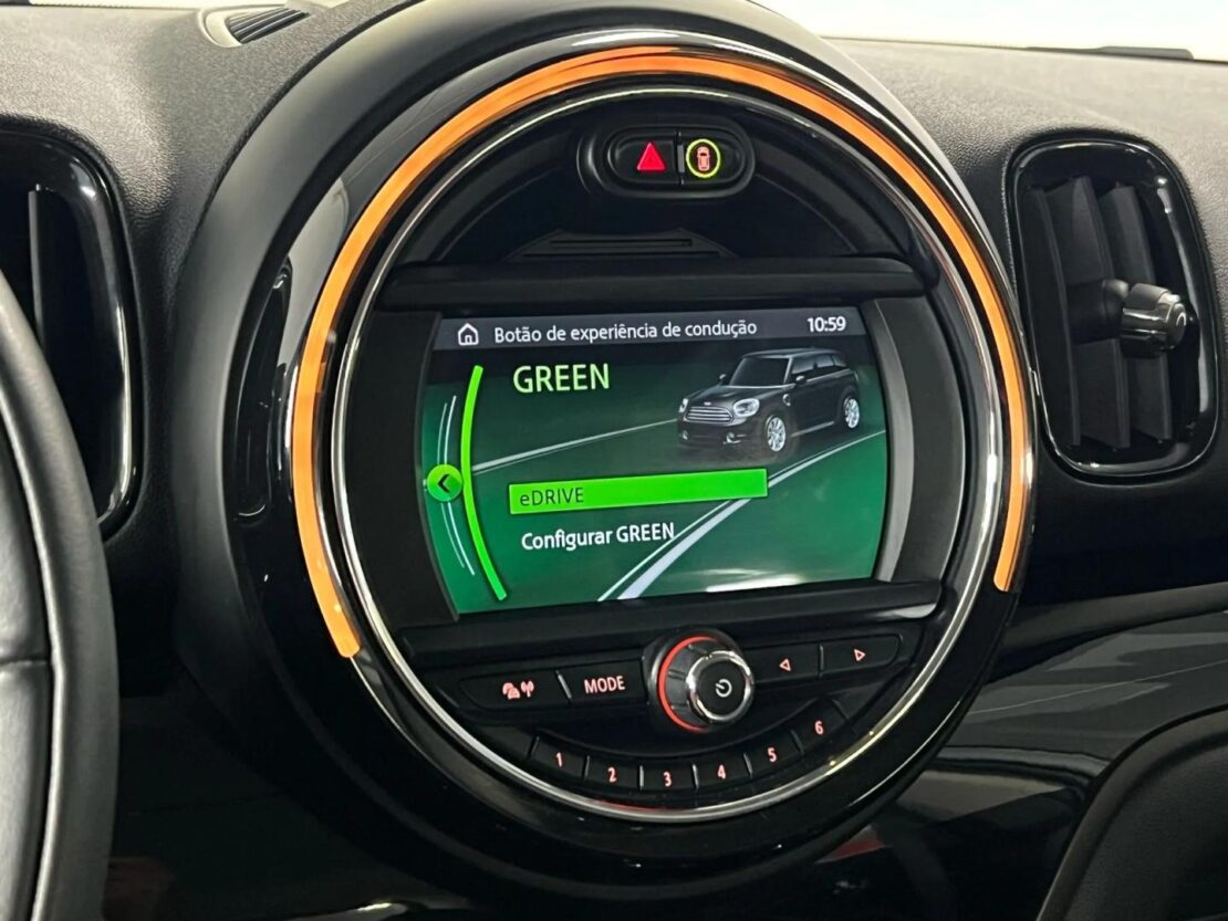 Mini Countryman Cooper S E ALL4 Auto 16