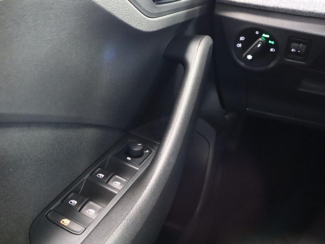 Skoda Kamiq 1.0 TSI DSG Selection 11