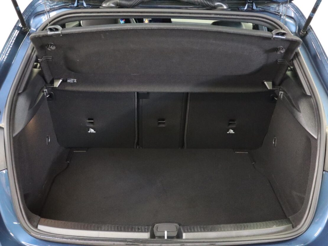 Mercedes Benz Classe A 160 d Manual 21
